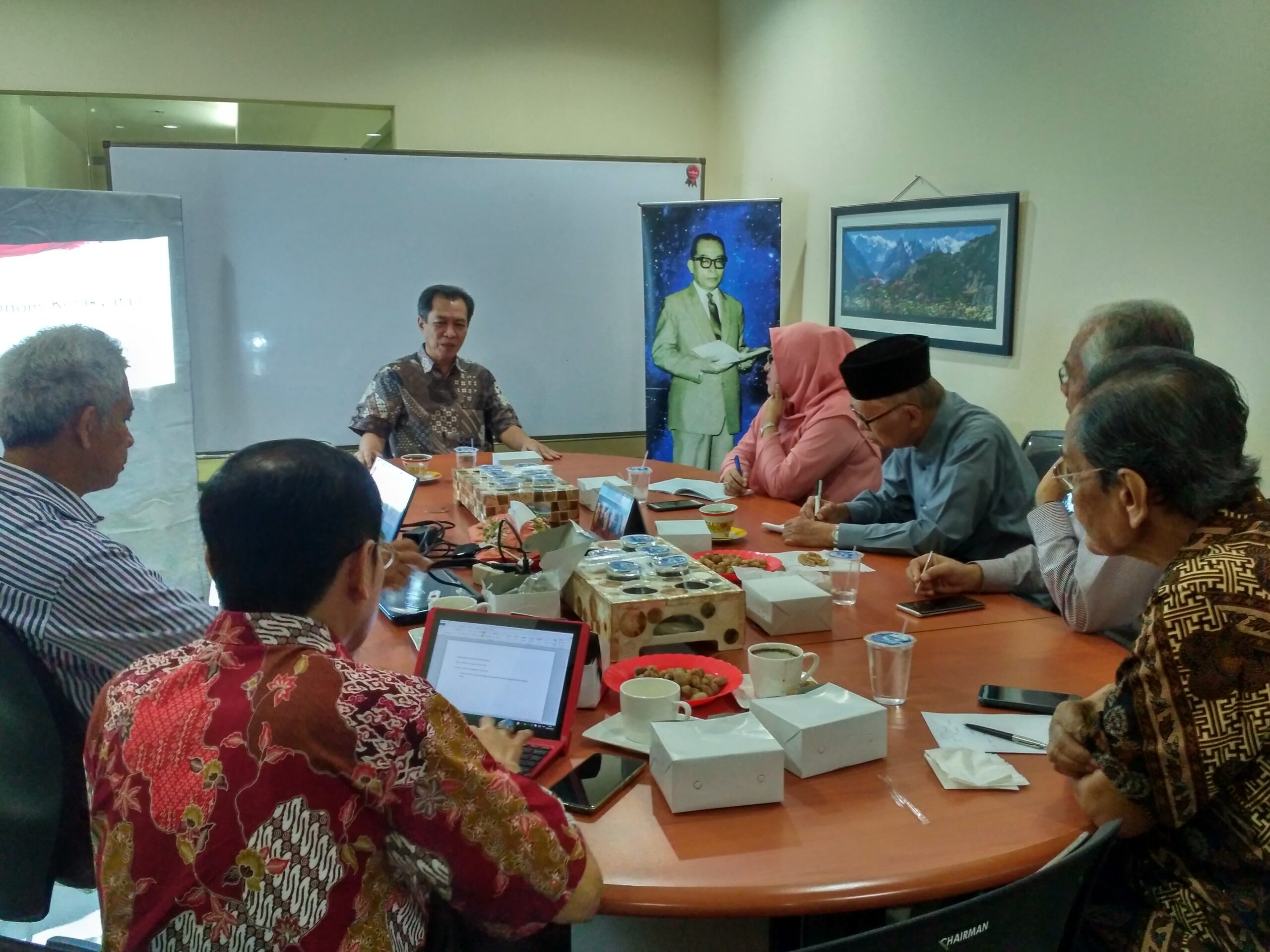 Seminar P. Revrisond Baswir